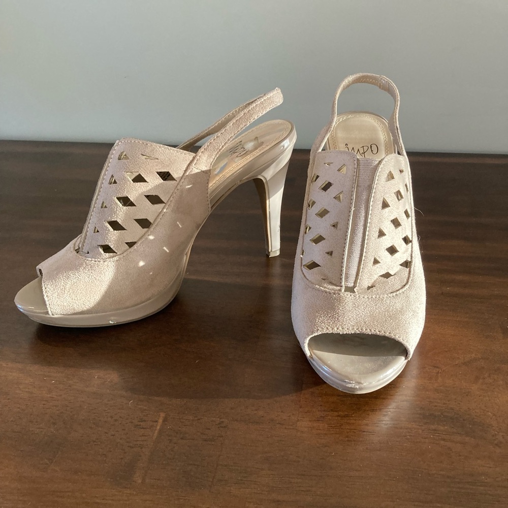 8 1/2 Impo high heels